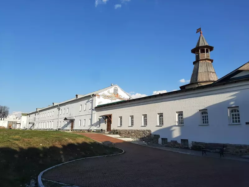 Пожарное депо и присутственные места (фото автора)