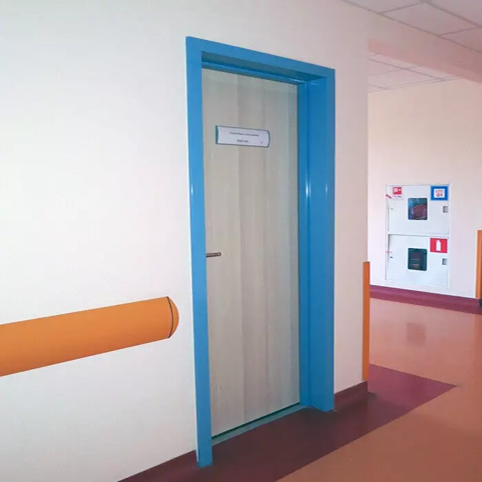 Картинка №6 для публикации «Преимущества дверей в пластике для больниц»