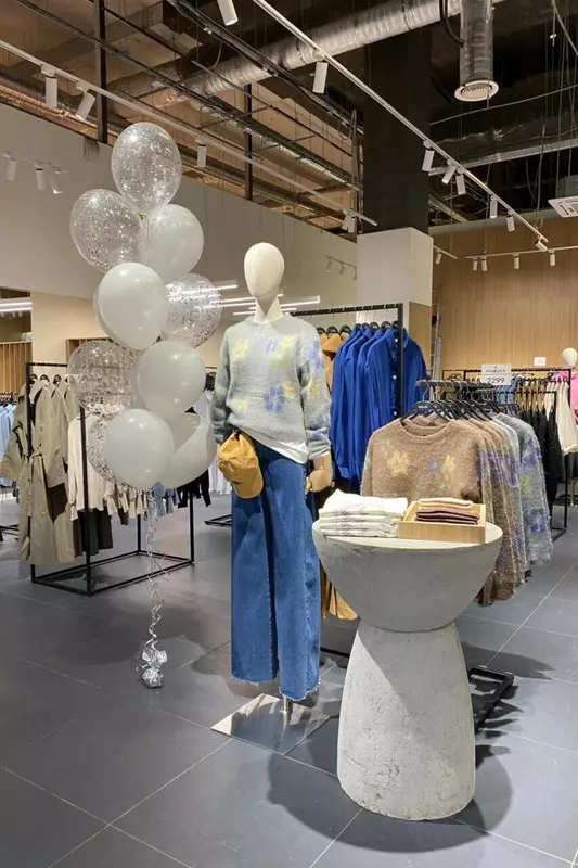 Иллюстрация #5 для статьи «столы: Волгоградская компания развернула производство изделий из бетона»