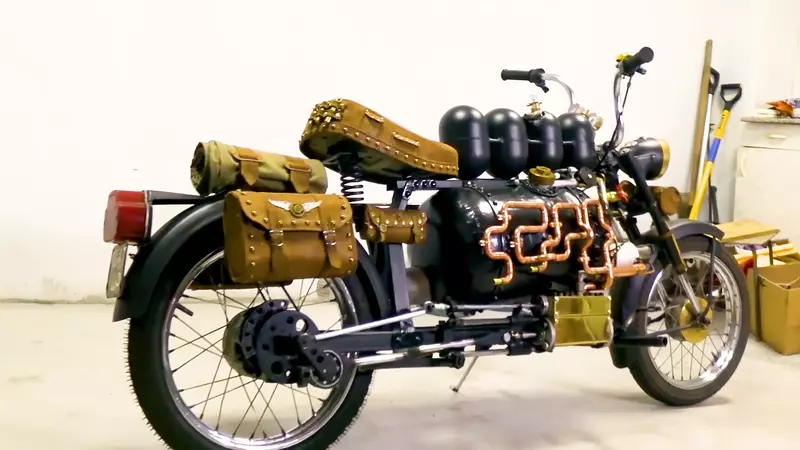 Изображение 17 для поста «Был сделан уникальный паровой мотоцикл работающий на любом жидком топливе и не только»