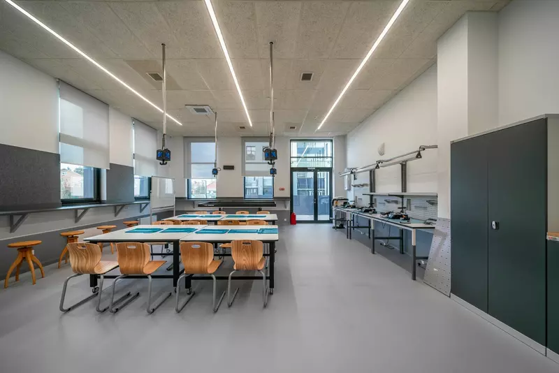 Иллюстрация 23 для статьи «Лицей 1 им»