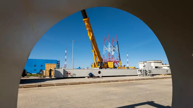 Картинка 4 для публикации «стартовый комплекс: На Восточный доставили транспортно установочный агрегат для ракеты Ангара»