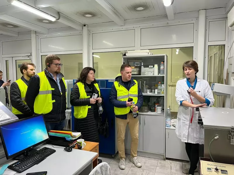 Картинка 2 для публикации «стройматериалы: Самарский Стройфарфор готовится войти в федеральный Реестр добросовестных производителей НОСТРОЙ»