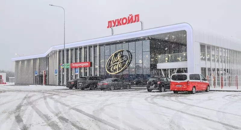 На автотрассе М 11 Нева открыли многофункциональные заправочные комплексы