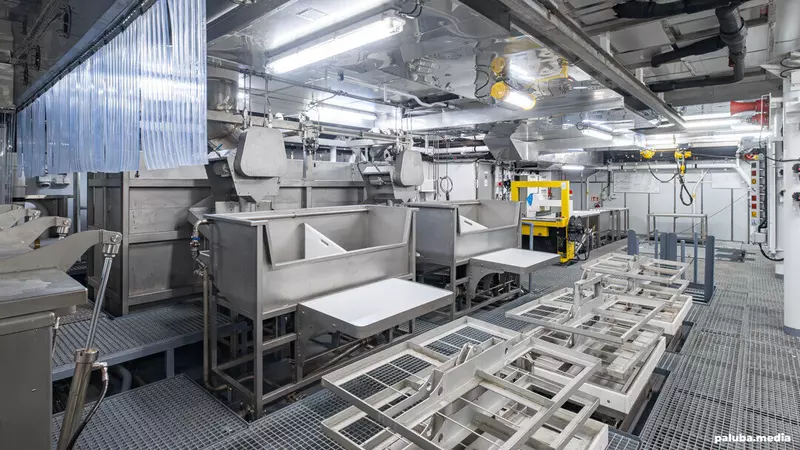 #4 для «Окская судоверфь: На краболове процесоре Капитан Дудник проекта 5712 поднят Государственный флаг России»