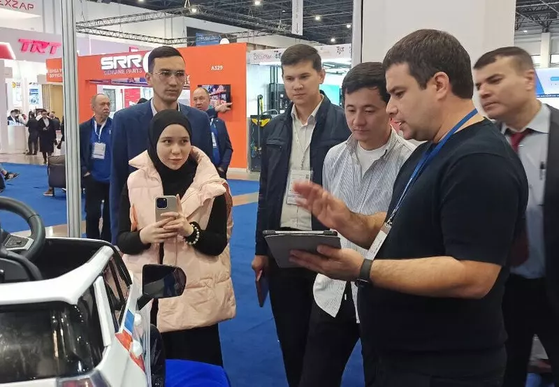 Картинка №4 для публикации «выставка: Передовые решения в области защиты от угона представили на выставке в Узбекистане»