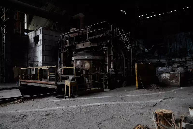 Фото №3 для публикации «ДНР: Идет восстановление одного из знаковых предприятий Мариуполя Азовэлектросталь»