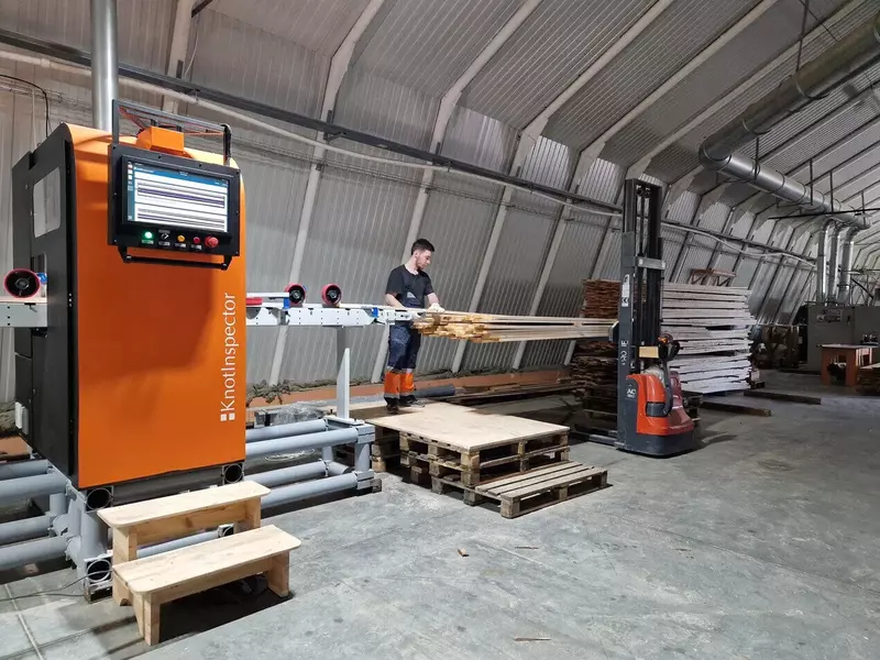 Первый сканер пиломатериалов Кнотинспектор КИ 011 проходит опытную эксплуатацию в Томске