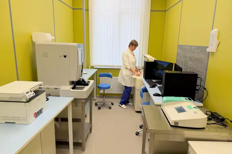 Иллюстрация №5 для статьи «В Симферополе на улице Балаклавской открыли новое здание поликлиники»