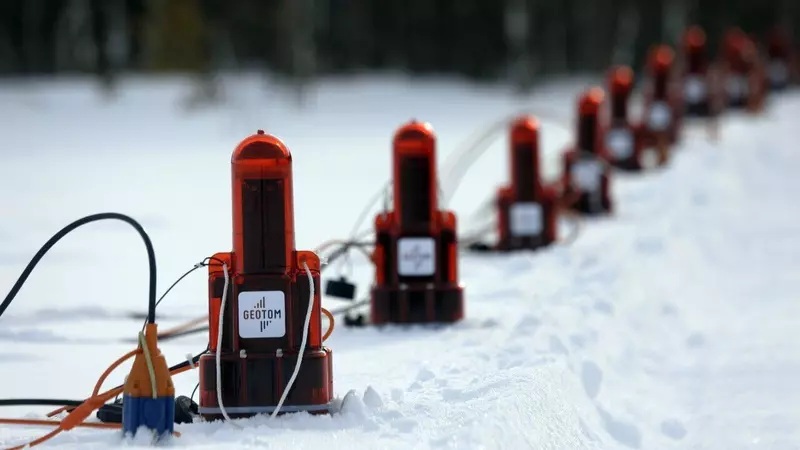 Фото #3 для поста «ЯНАО: На Ямале впервые в России внедрили отечественный комплекс по 3Д сейсморазведке»