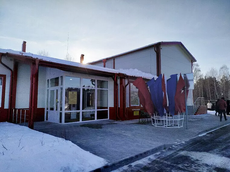 Иллюстрация №6 для поста «общество: В сельских районах Тюменской области открылись новые социальные объекты»