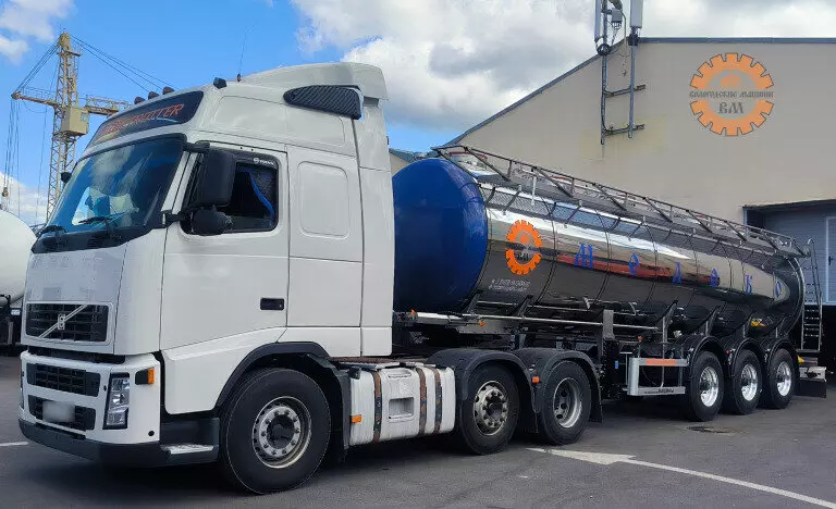 Фото #1 для статьи «Транспорт: Вологодские машины собрали цистерну по индивидуальному заказу»