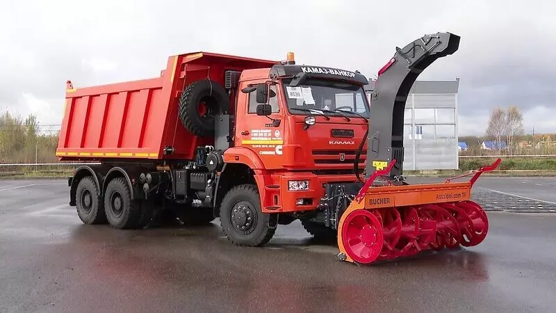 ОАО РИАТ в серию запущен спецавтомобиль комбинированная дорожная машина