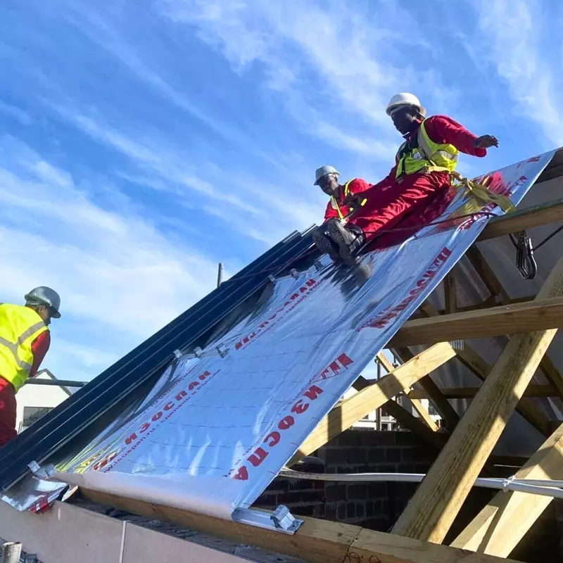 3 для публикации «нетканые материалы: В Африке построен первый дом с применением материалов Изоспан»