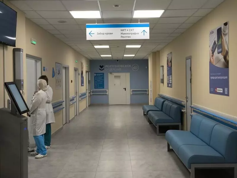 Фото #3 для публикации «модернизация здравоохранения: В Калуге открылась новая детско взрослая поликлиника»