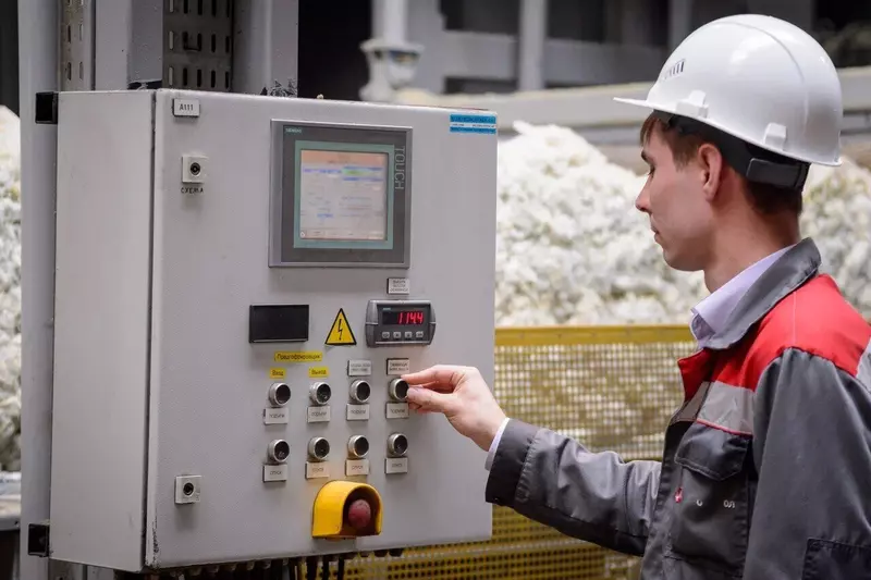 Технониколь протестировала Умные часы для обходов производственного оборудования