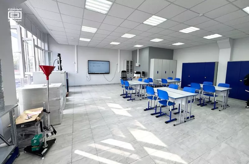 Фото №4 для новости «ДНР: Завершено восстановление Мариупольского строительного профильного колледжа»