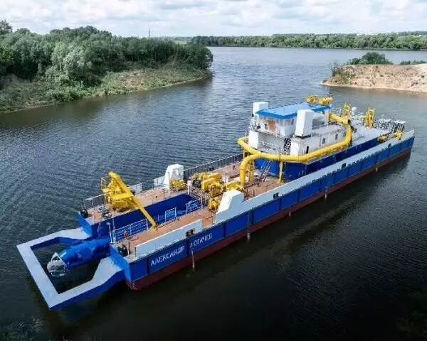 Иллюстрация 1 для публикации «Судостроение и судоходство : РКО завершил строительство несамоходного дноуглубительного землесоса проекта 4395»