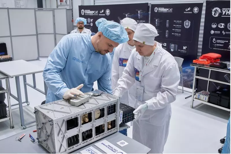 Изображение 4 для поста «космические аппараты: Выведена серия малых космических аппаратов УниверСат 2023»