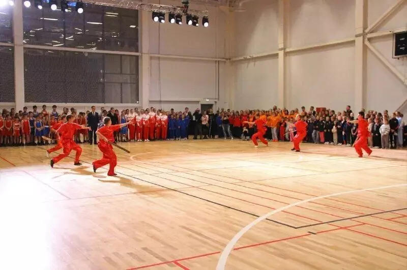 Фото 2 для новости «Вологодская область: В Череповце открылся новый физкультурно оздоровительный комплекс»