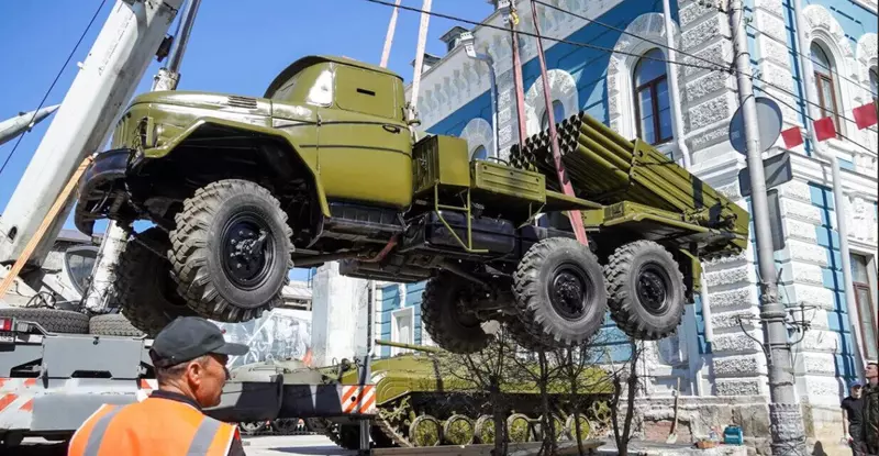 Иллюстрация 40 для «Новые мемориалы и памятники открылись в Сибири в честь 80 летия Победы»