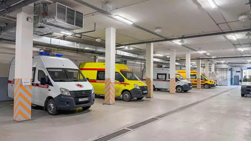 Изображение №3 для «ЯНАО: В Салехарде ямальская служба санавиации и скорая помощь отметили новоселье»