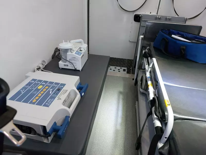 Иллюстрация №2 для публикации «спецтехника и логистика: Скорая помощь реанимация на шасси Урал 4320»