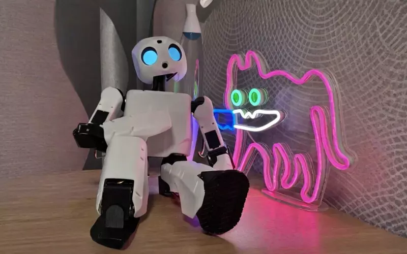 Выпускник МАИ представил инновационную платформу для сборки роботов