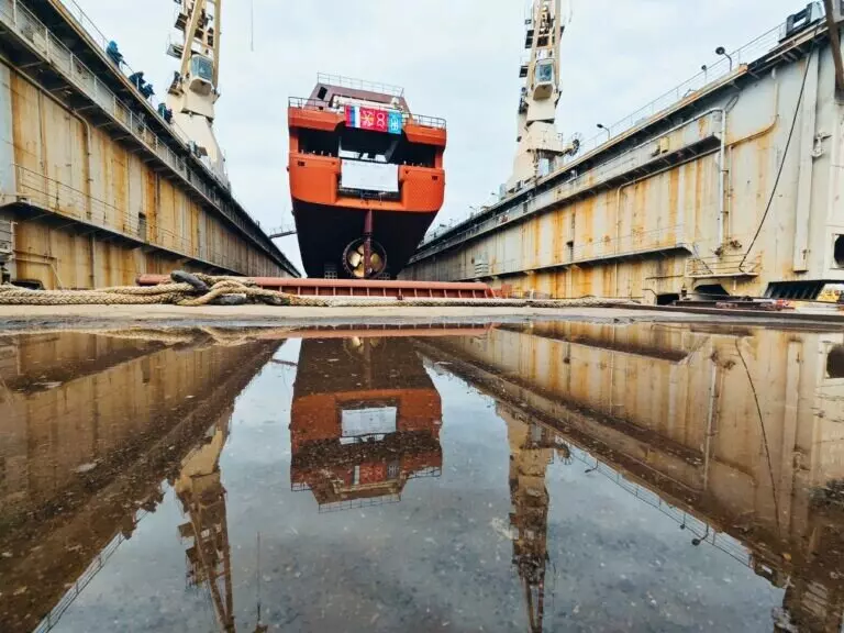 Изображение #2 для новости «Траулер проекта 170701: В Санкт Петербурге спустили на воду траулер Капитан Абакумов проекта 170701»