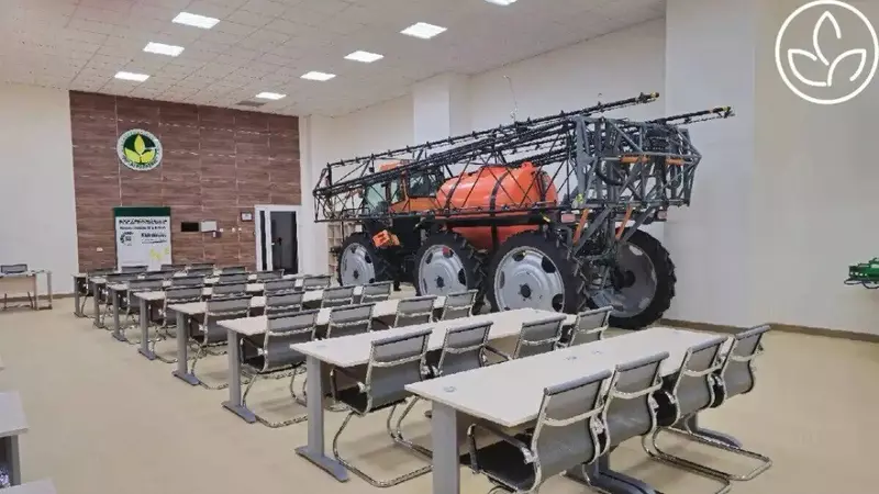 Росагролизинг открыл первую учебную аудиторию в аграрном вузе на территории новых регионов