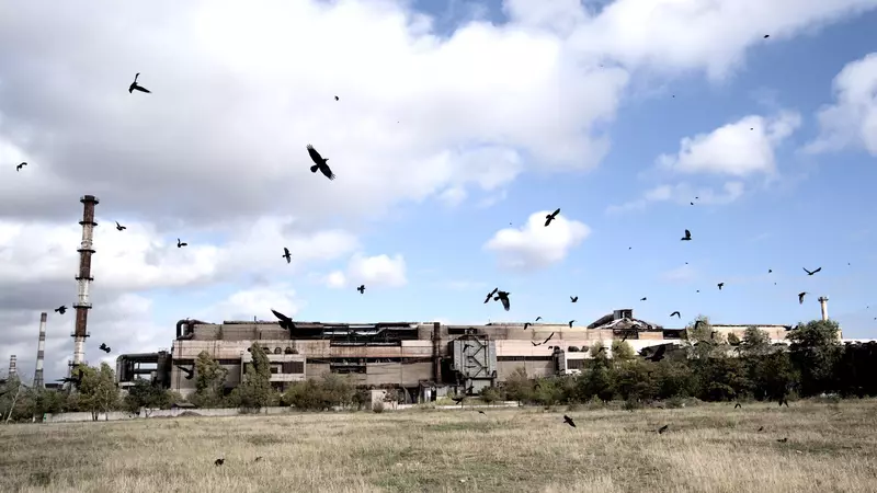 Картинка 1 для «Своими глазами: Снести нельзя восстанавливать что будет с заводами в Мариуполе»