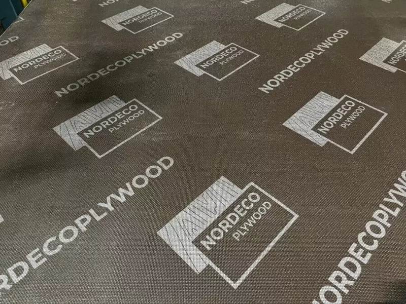 Вологодские лесопромышленники запустили производство ламинированной фанеры