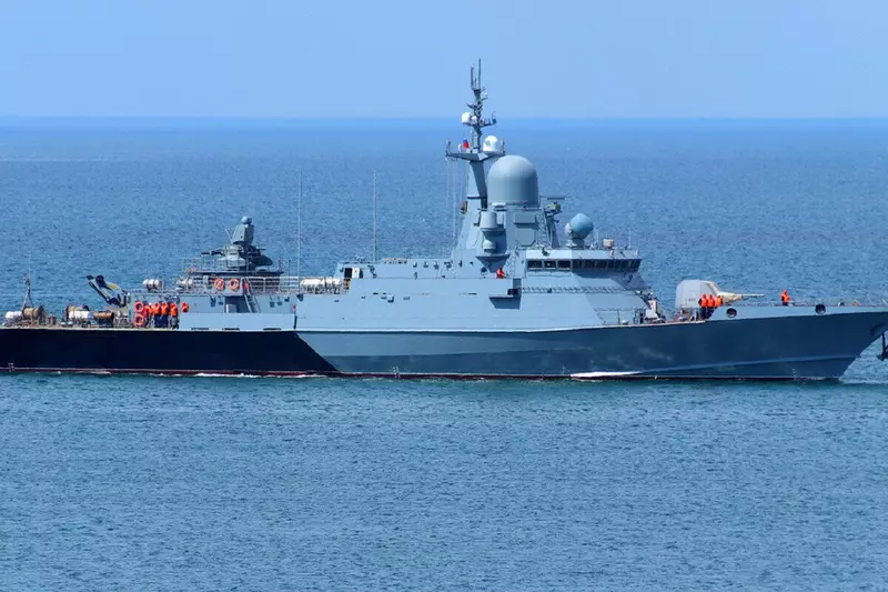 Фото №1 для статьи «Судостроение и судоходство : Новейший малый ракетный корабль Туча проходит государственные испытания»