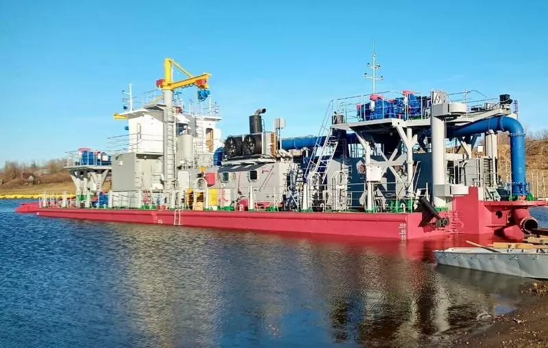 ГТЛК приняла земснаряд построенный по ФНБ проекту