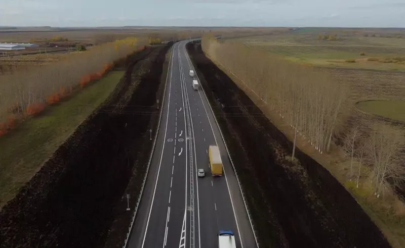 2 для «дорожное строительство: В Татарстане ввели в эксплуатацию первый участок трассы Казань Екатеринбург»