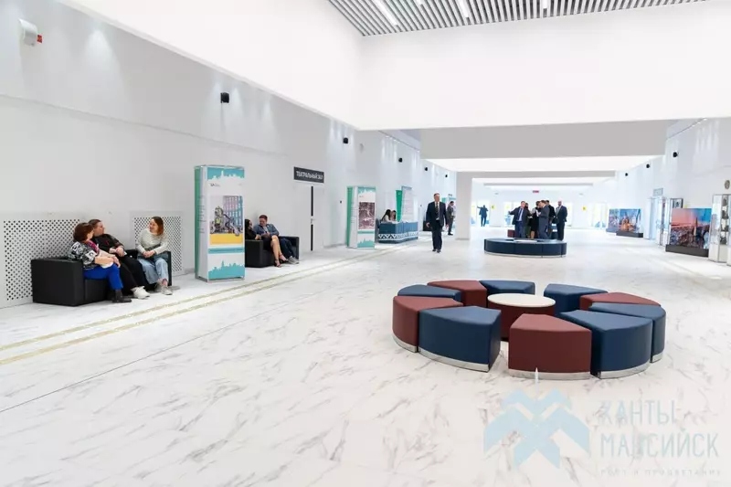 Фото #5 для «Югра: В Ханты Мансийске открылась арт резиденция Центра молодёжных проектов»