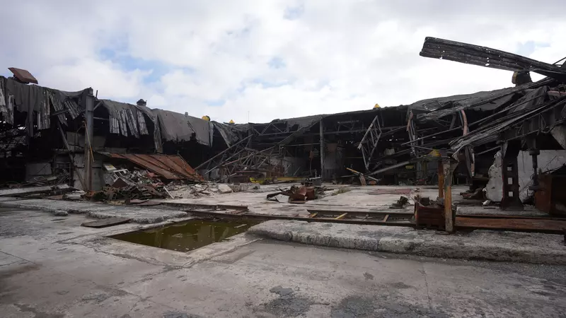 Фото #8 для поста «Снести нельзя восстанавливать что будет с заводами в Мариуполе»