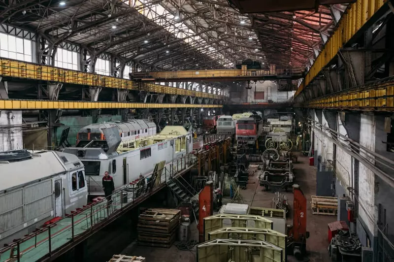 Картинка 1 для «Статистика: Воронежский тепловозоремонтный завод за 2023 год отремонтировал 77 секций локомотивов»