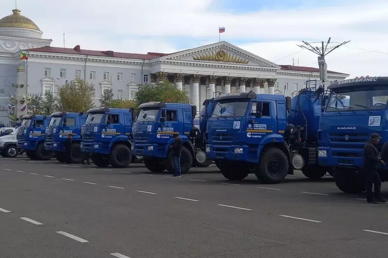 Новые водовозные и ассенизационные машины поступили в Забайкалье