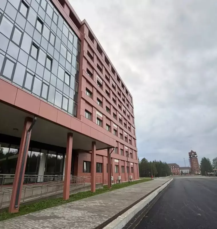 Картинка 4 для статьи «ЯНАО: В Ноябрьске открылась крупнейшая поликлиника Ямала»