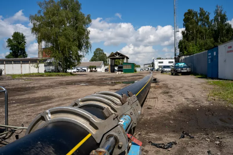 На ПСЗ Янтарь завершили установку высоконапорного газопровода до котельной