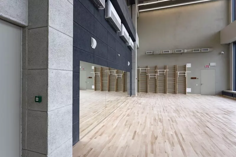 2 для поста «: »