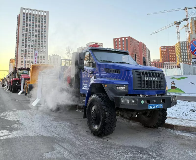 Автомобильный завод Урал представил газомоторный бортовой автомобиль