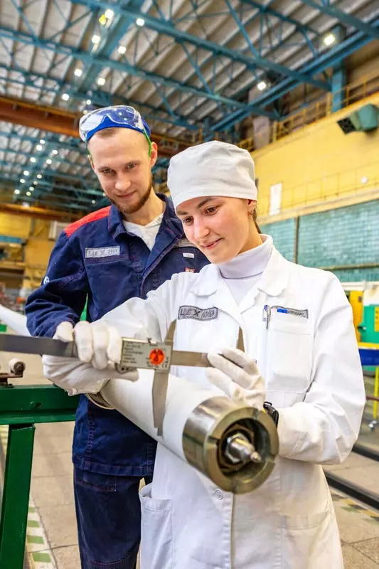 Изображение #2 для публикации «ЧМЗ: ЧМЗ освоил технологию производства каналов системы управления и защиты для российских АЭС»