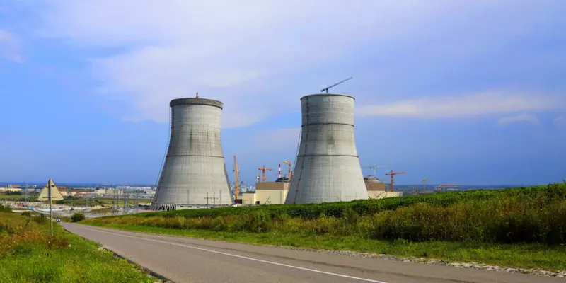 Изображение #3 для публикации «атом: На стройплощадке КуАЭС 2 завершено бетонирование оболочки самых высоких градирен в России»