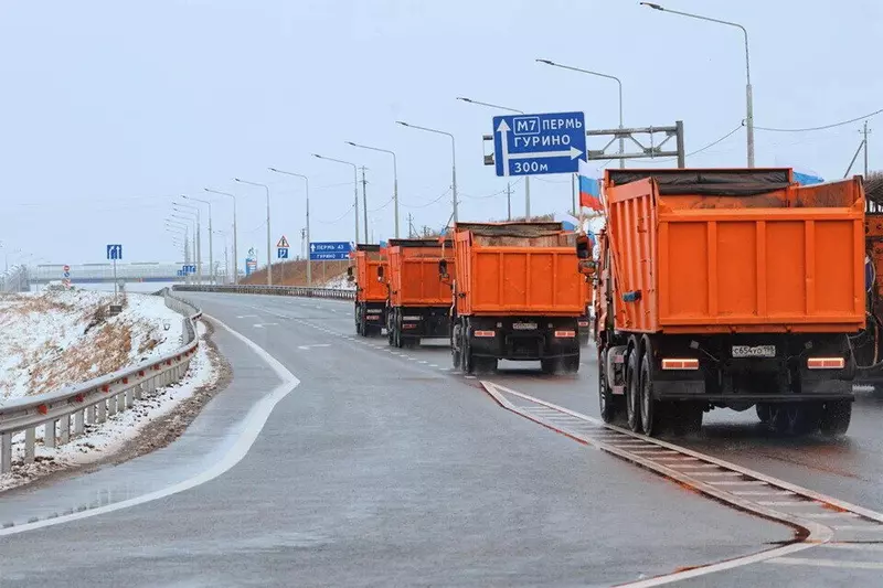 Фото №1 для публикации «Дорожное строительство: В Пермском крае после ремонта открыли участок федеральной трассы М 7 Волга»