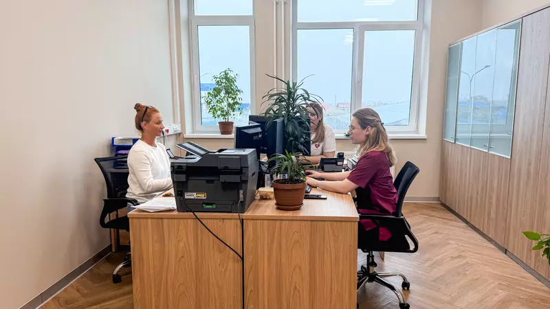 Изображение №6 для новости «В Салехарде ямальская служба санавиации и скорая помощь отметили новоселье»