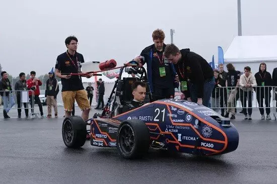 Изображение 4 для статьи «литий-ионный аккумулятор: Инженеры из России импортозаместили АКБ для мощного гоночного болида»