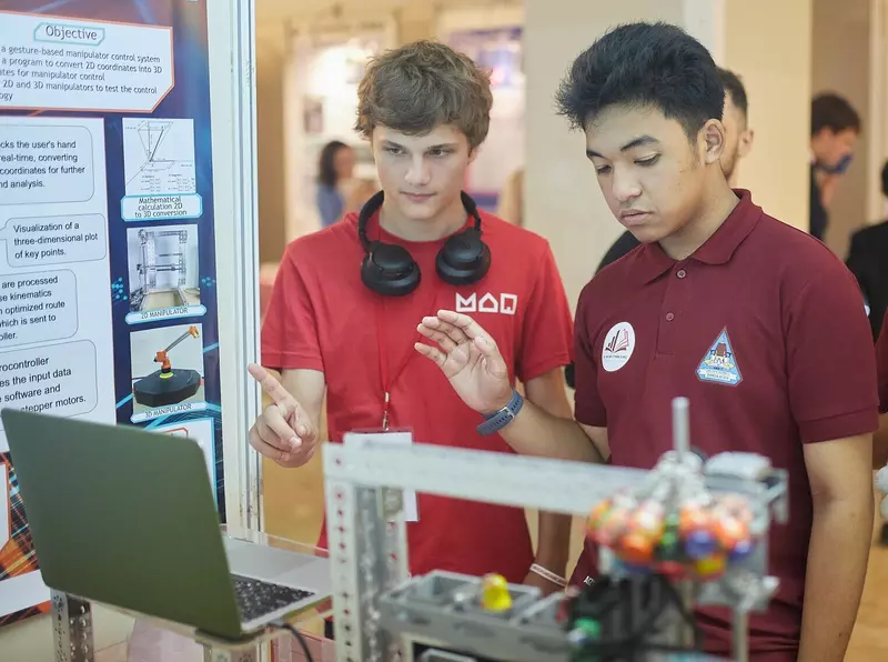 2 для статьи «IYIA 2023: Юные изобретатели из России завоевали 2 золотых 8 серебряных и 5 бронзовых медалей в Индонезии»