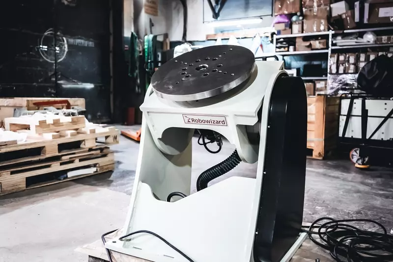 Фото #3 для публикации «робототехника: В Санкт Петербурге начали производить позиционеры для робототехники»